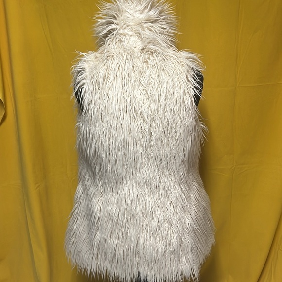 INC SHAGGY BOHO FAUX FUR VEST NWOT  MEDIUM - Picture 4 of 11